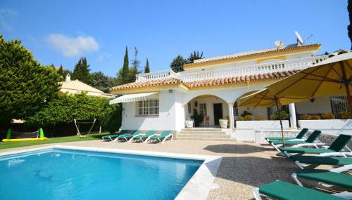 A spacious family villa with heated pool - Foto 3