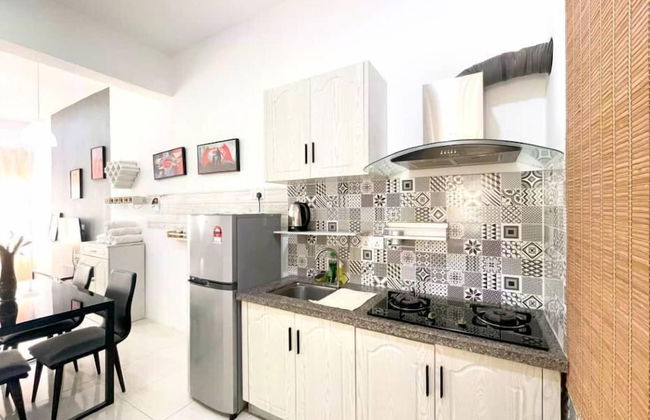 Simfoni Comfy 3BR Suite - Photo 12