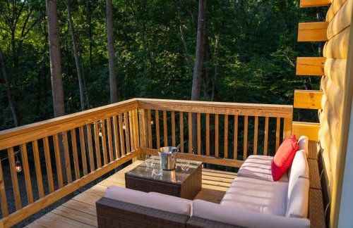 The Wilderness Cabin - Shenandoah Getaway - HotTub, Arcade, RiverAccess - Foto 10