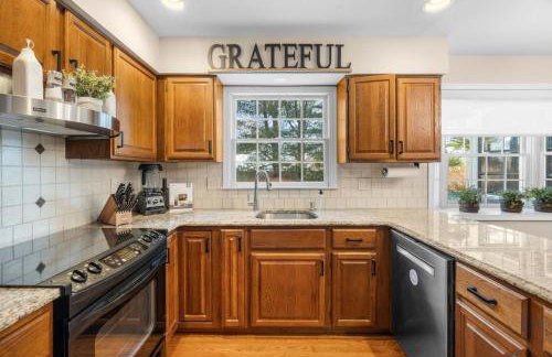 Pine Cove Retreat - 4BR - Pool - Foto 12