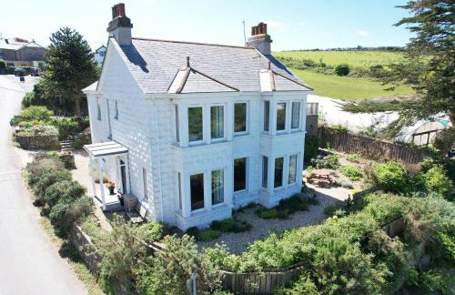 Treen House - Photo 18