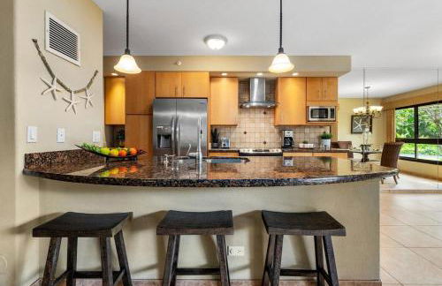 Kaanapali Alii 411 · ALII 411 Ground Floor 2BD at OceanFront Res - Photo 3