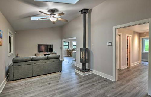 Quiet and Cozy Eureka Home Near Sequoia Park and Zoo! - Foto 4