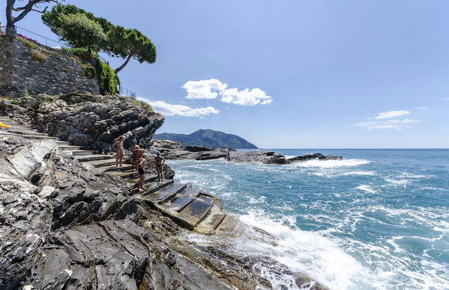 JOIVY Villa W/Superb View And Private Garden In Mulinetti - Photo 35