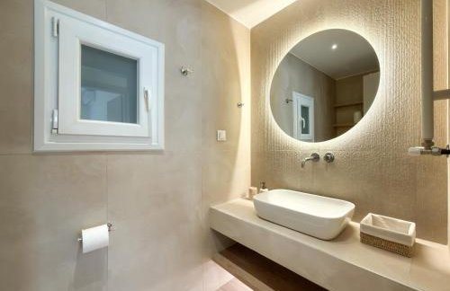 Luxury Downtown Apartment A2 - Photo 22