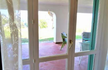 Elegante villa panoramica con giardino e idromassaggio a 10 minuti dal mare - Foto 30