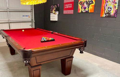 The Billiard close to downtown with fenced yard - Foto 13