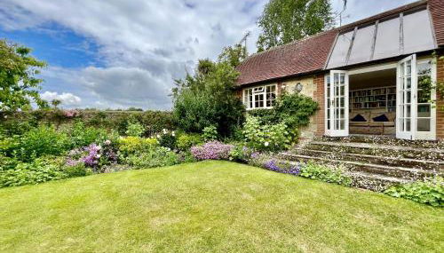 Library Cottage by inspirestays-com - Foto 2, Garden