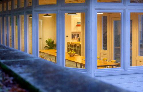 Private Oasis: Luxe 20-guest Estate, Jacuzzi, 8 Ha - Foto 78