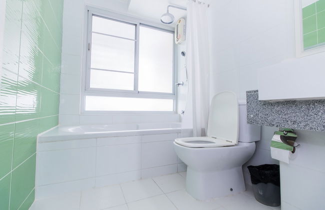 Silom convent garden - Photo 76