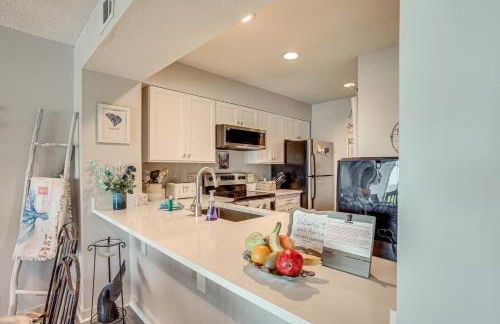 St Helena Island Condo - half Mi to Beach - Foto 8