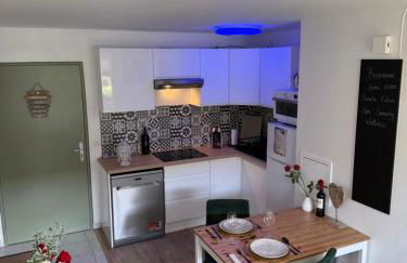 Suite Eden Spa, Appart'hôtel bien être , Patio de standing barbecue - TV XL CinéSport, Lit Q-Size, Wifi, P-Gratuit en Résidence - Foto 75