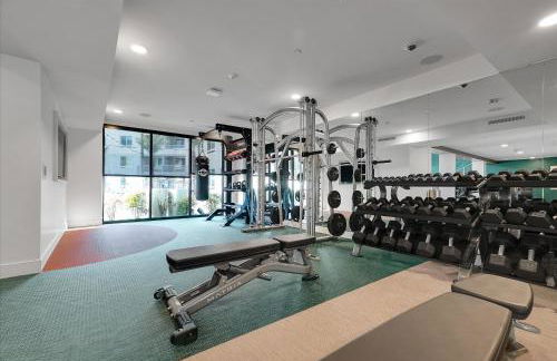 Global Luxury Suites near Liberty Station - Foto 21