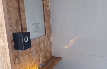 Roulotte de Camille, avec bain à remous - Foto 13