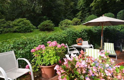 Weisses-Haus-am-Kurpark-Fewo-Gartenblick - Foto 14