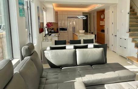 Beach House with Rooftop Jacuzzi - Foto 13