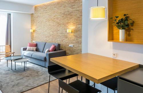 Aquitania Home Suites - Photo 77