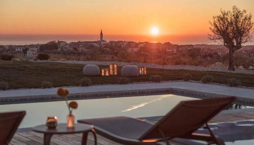 Villa Royale Croatia with Golf Green in Brtonigla - Foto 2, sunbed