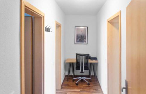 Relax Oasis with 65 SmartTV, Kitchen and Balcony - Foto 11