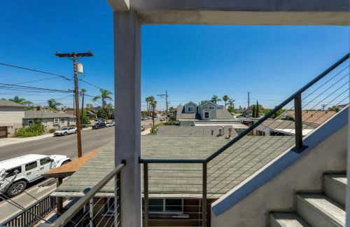 Modern Urban Escape Rooftop & Walkable Fun - Foto 19