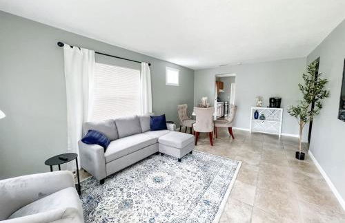 Cozy 2 Bedroom home, Dade City! - Foto 8