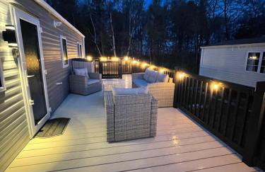 Tigers Wood - 2 bed hot tub lodge with free golf, NO BUGGY - Foto 7