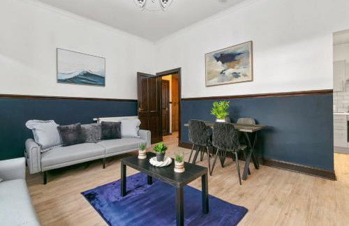 Free Parking - Sleeps 6 - 2 Bedrooms - Great Transport Links - Foto 2