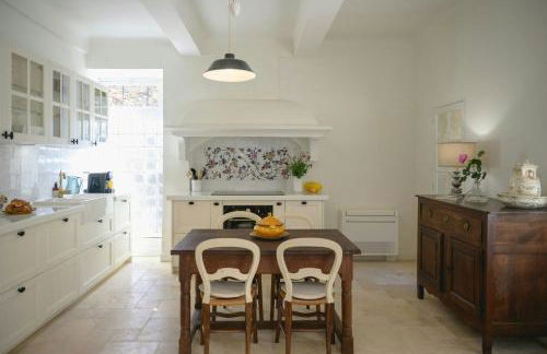 Artist's Villa With Pool Near Aix-En-Provence - Foto 5