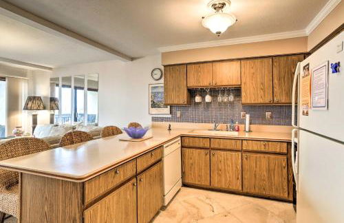 The Shores Condo with Beach Access Less Than 2 Mi to Dtwn! - Foto 8