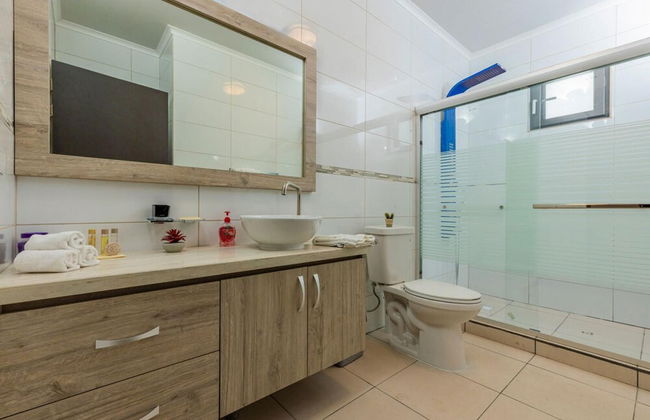 NEW 6BR Villa w Pool Across Street Palmbeach - Foto 14