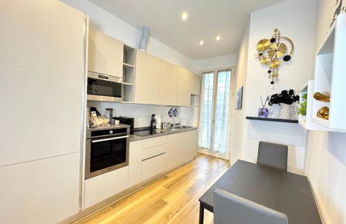 ROYAL HOUSE - Parcheggio gratuito e Wi-Fi - Photo 23