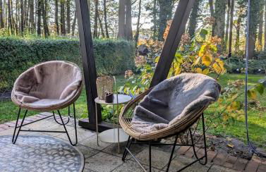 Modern bungalow with direct lake access and fireplace - Photo 19