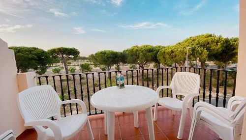 Apartamento de 3 habitaciones espacioso, muy tranquilo y cerca del mar - Foto 3