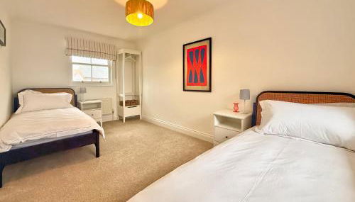 Newly Renovated Brightlingsea 3BDR Coastal Retreat - Foto 4