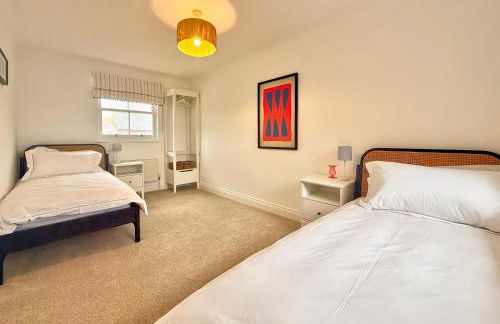 Newly Renovated Brightlingsea 3BDR Coastal Retreat - Foto 4