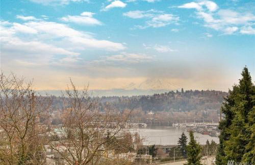 Rooftop Patio with Waterview, Private Garden & Grill 3BR 3BA- Modern Cityscape - Foto 3