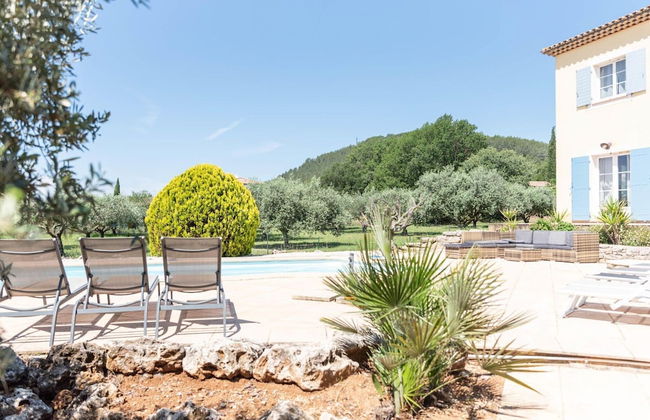 French Bastide, Located in an Olive Grove - Photo 34
