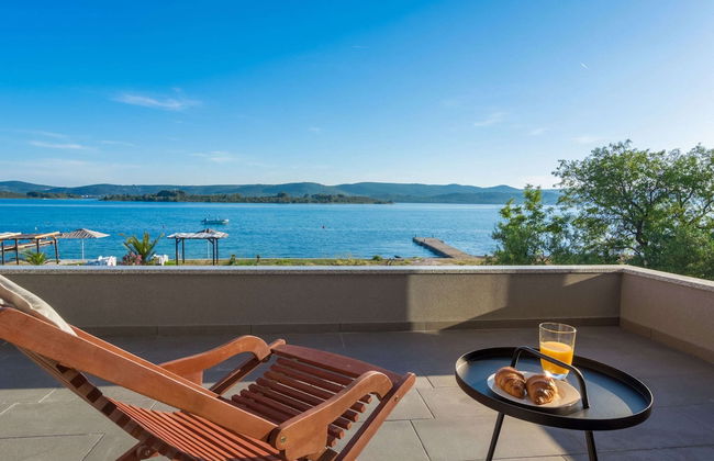 Villa in Turanj With Stunning Sea Views - Foto 35