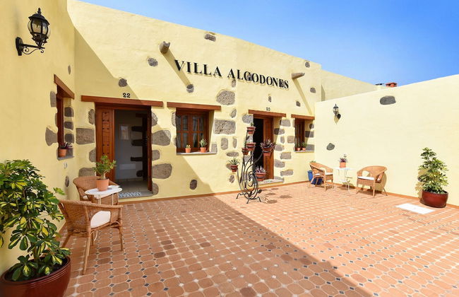 Authentic Holiday Home, Ground Floor Level, With Private Pool and Large Terrace - Foto 32