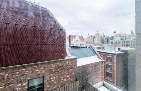 Finest Luxury 1 Bedroom Apartment - Photo 21