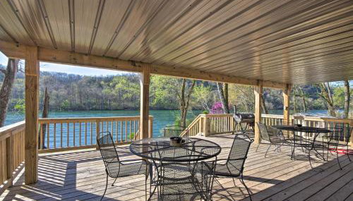 Expansive Cotter Cabin on White River with Deck! - Foto 2