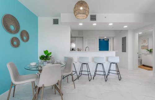 Resort-Style 1 Bed Condo with Pool Parking Rooftop & Gym - Foto 19