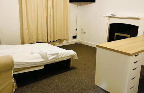 Stunning 5-Bed House in Peterborough host 15 g - Foto 27