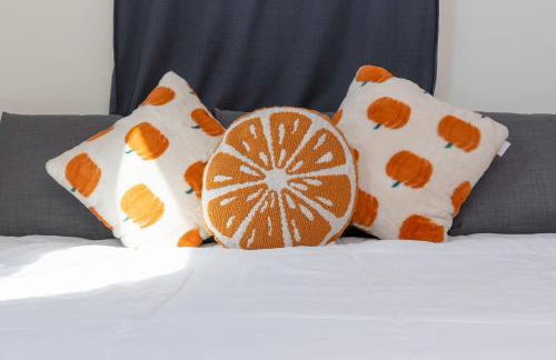 Modern 1BR Suite w AC Sleeps 3, NW Bakersfield - Photo 8