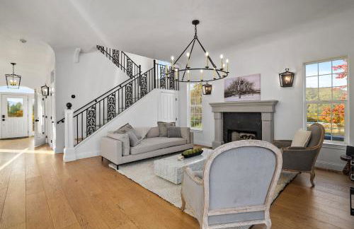 Starry Oak Vineyard Retreat w Hot Tub - Foto 12