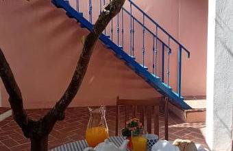 Casa do Limoeiro - sleeps up to 4 comfortably - Foto 33