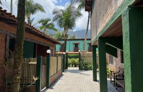 Lua Chalés 14 chalés equipados com churrasqueira individua , piscina e hidro incluindo café da manhã servido no quarto , roupa de cama, toalhas de banho e de praia a apenas 600 metros da praia de Maresias - Foto 41