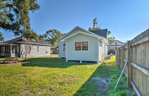 Lake Charles Cottage with Fireplace and Yard! - Foto 25