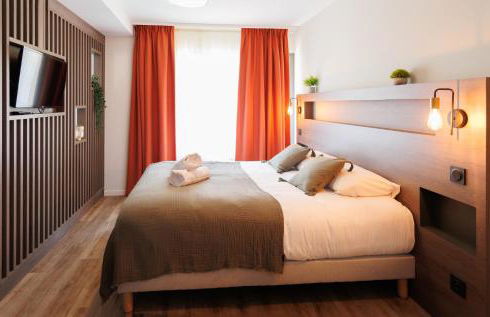 Appart'hôtel Le Corot - Accès Autonome - Saint-Junien Centre - Foto 83