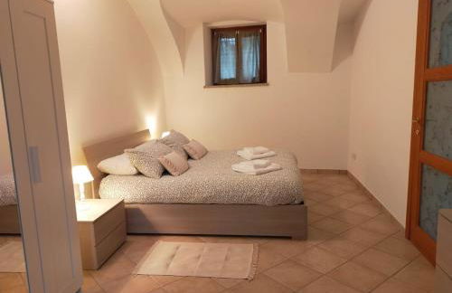 Dimora 5 laghi -A due passi dal Lago Sirio - Photo 7